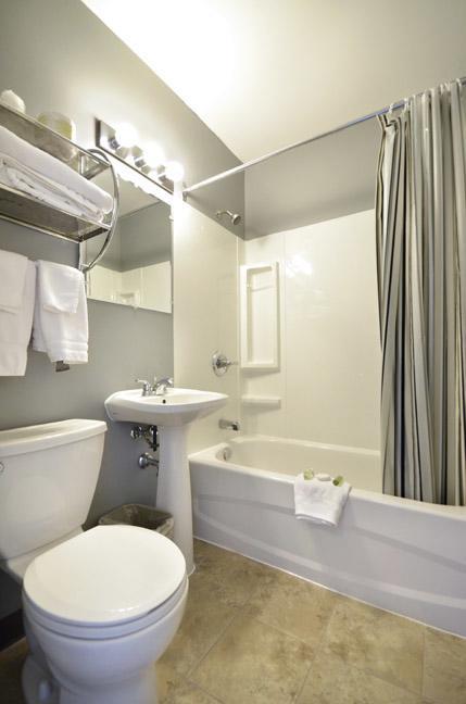 St. Norbert Hotel Winnipeg Bilik gambar
